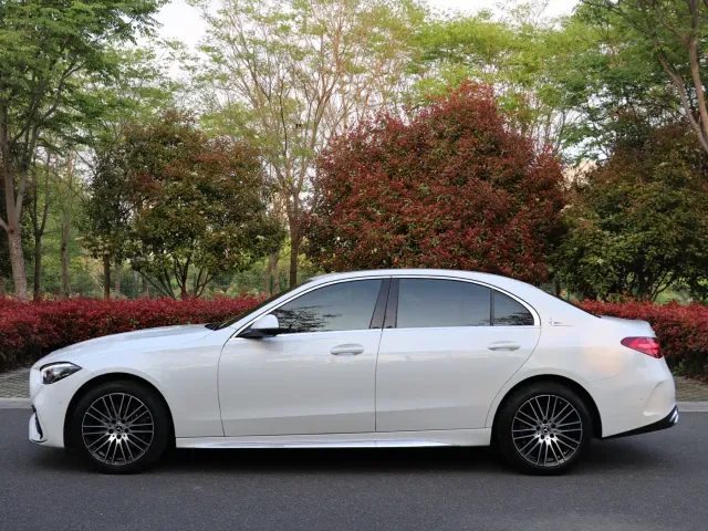 Mercedes-Benz C-Class — Фото автомобиля 3