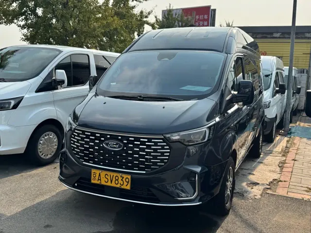 Фотография автомобиля — Ford Transit