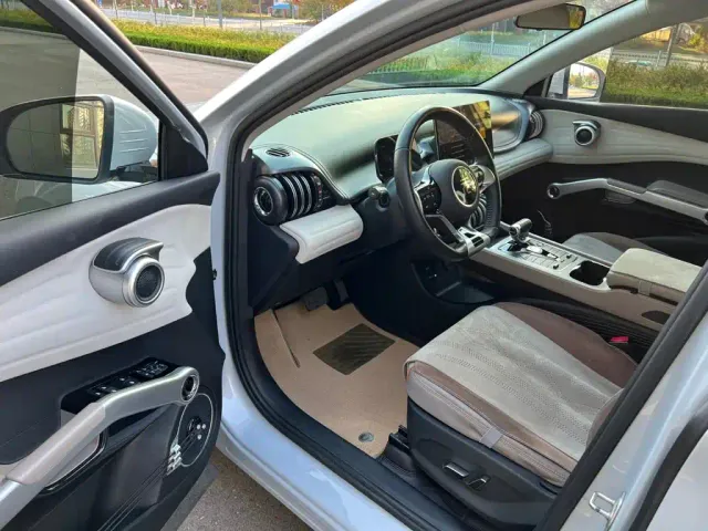 BYD Yuan PLUS — Фото автомобиля 6