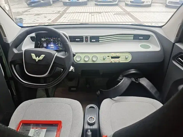 Wuling Hongguang Mini EV — Фото автомобиля 9
