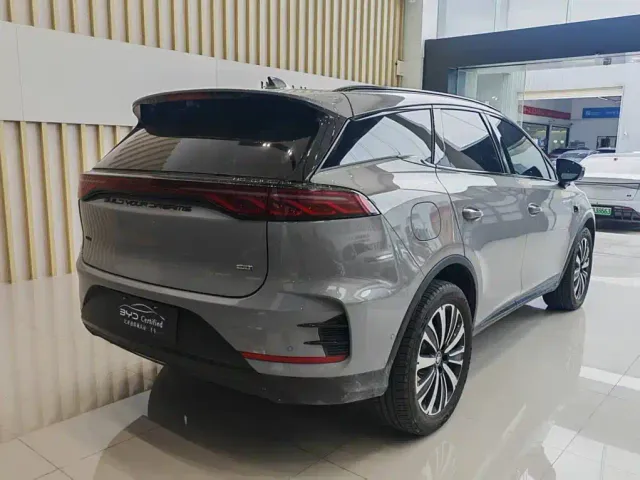 BYD Tang — Фото автомобиля 7