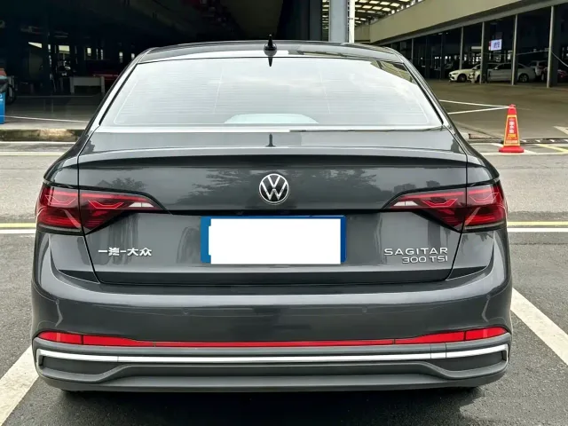 Volkswagen Sagitar — Фото автомобиля 8