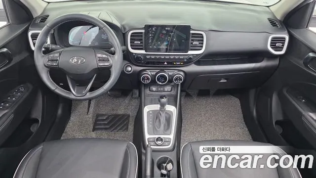 Hyundai Venue — Фото автомобиля 7