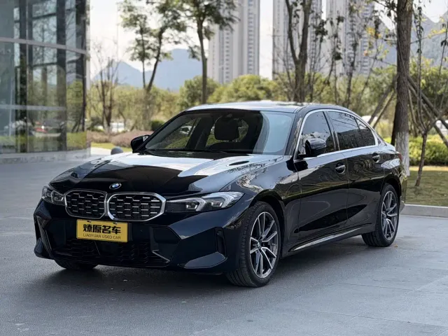 Фотография автомобиля — BMW 3 Series