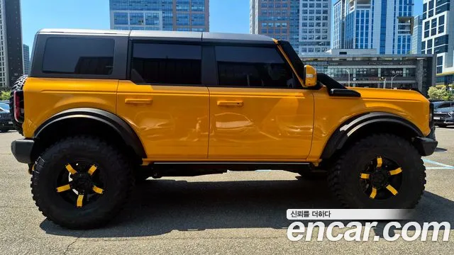 Ford Bronco — Фото автомобиля 6