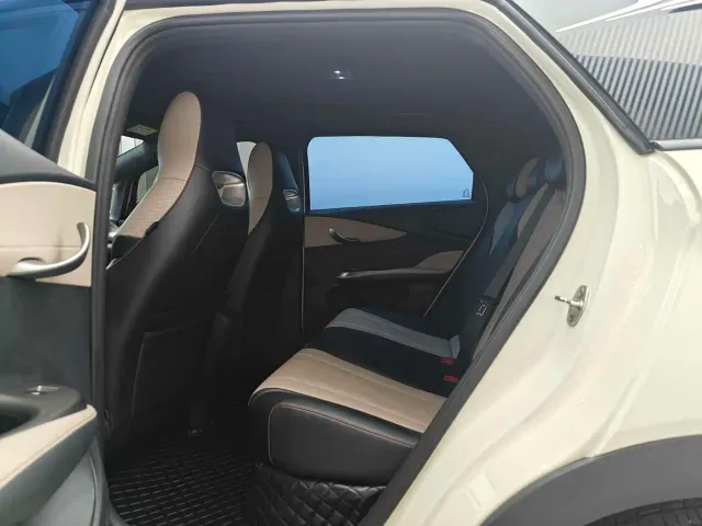 BYD Dolphin — Фото автомобиля 11
