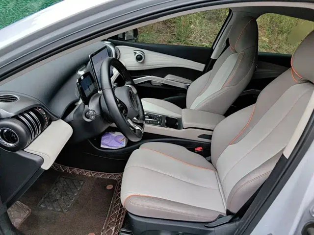 BYD Yuan PLUS — Фото автомобиля 14