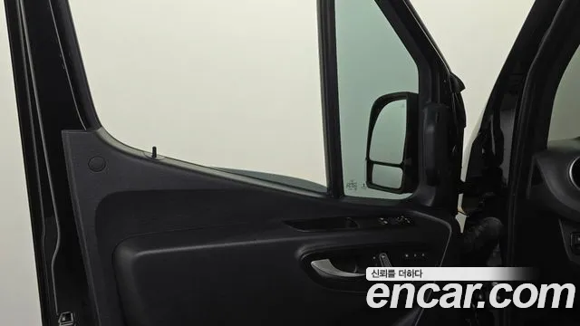 Mercedes-Benz Sprinter Sprinter 3.0 Дизель — Фото автомобиля 16
