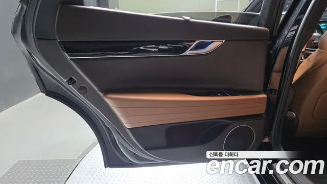 Genesis G80 RG3 — Фото автомобиля 14