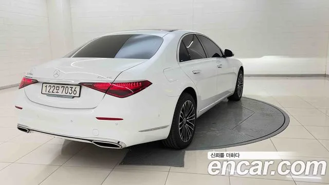 Mercedes-Benz S-Class — Фото автомобиля 5