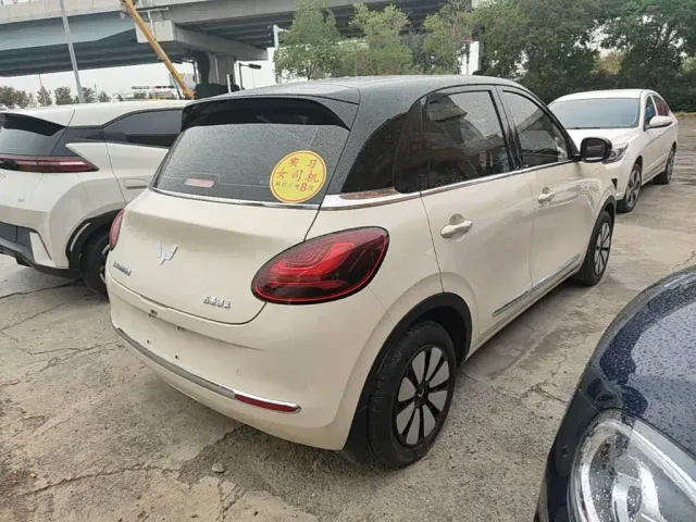 Wuling Bingo — Фото автомобиля 6