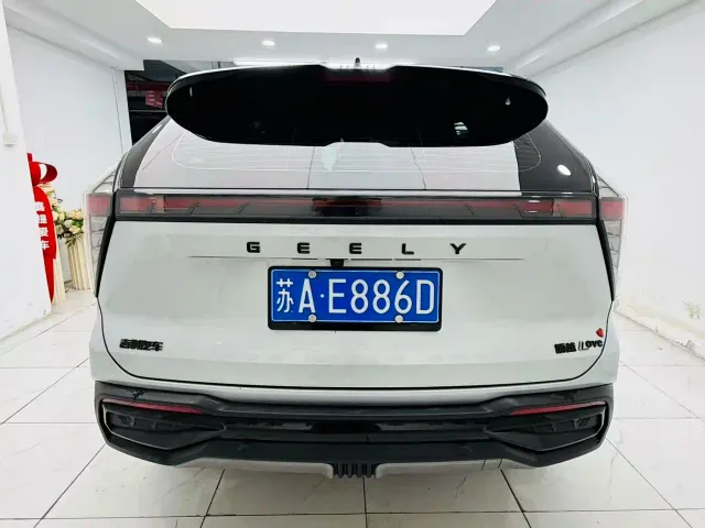 Geely Boyue L — Фото автомобиля 5