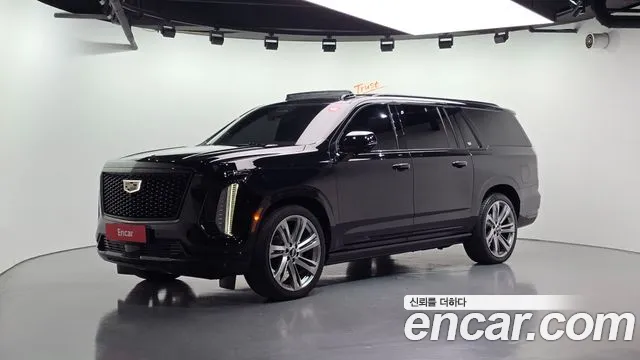 Фотография автомобиля — Cadillac Escalade 5th Gen