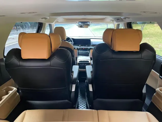 Kia Carnival — Фото автомобиля 14