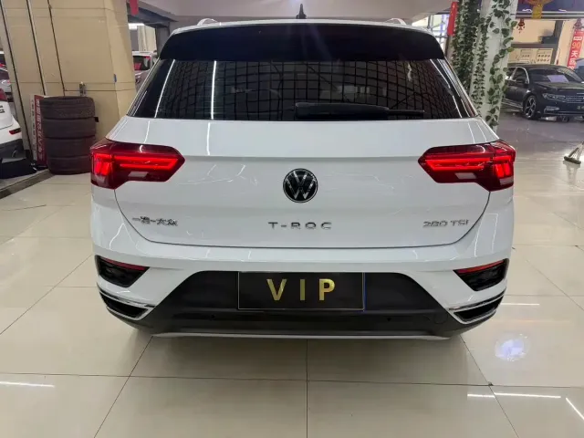 Volkswagen T-Roc — Фото автомобиля 5