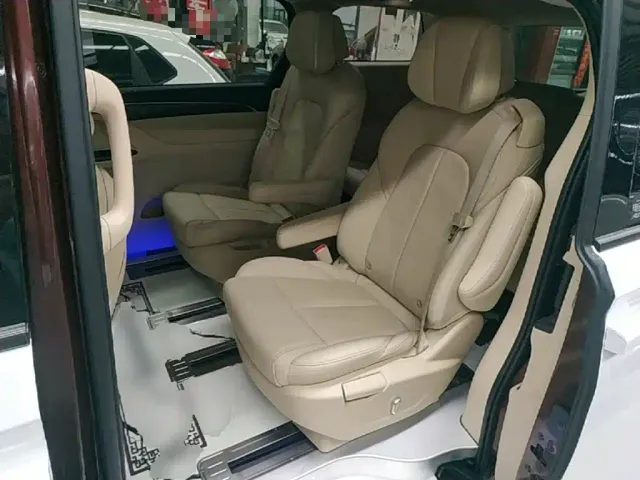 Buick Buick GL8 2022 ES Landmark 653T Premium — Фото автомобиля 16