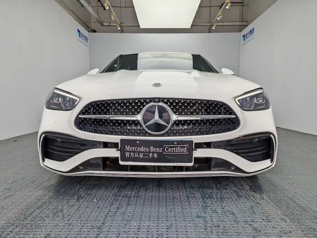 Mercedes-Benz C-Class — Фото автомобиля 2