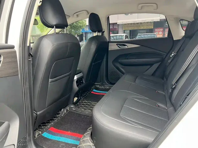 Wuling Starlight — Фото автомобиля 8