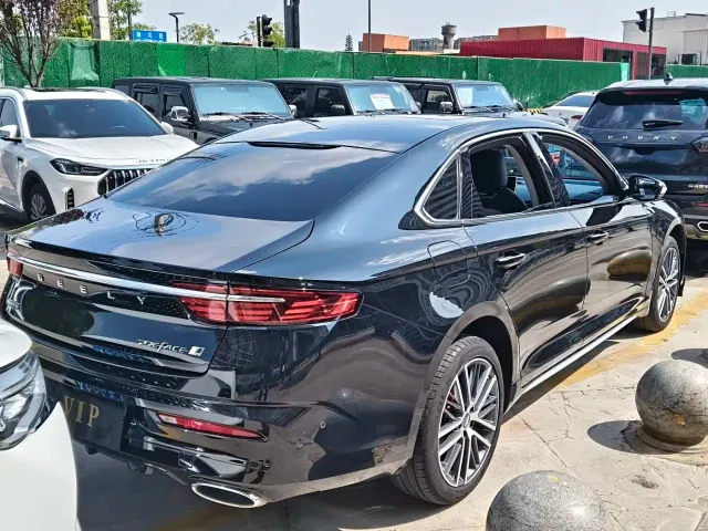 Geely Xingrui — Фото автомобиля 14