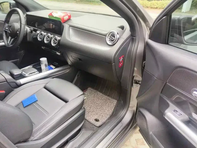 Mercedes-Benz EQA — Фото автомобиля 13