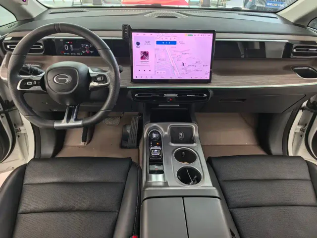 GAC Trumpchi E8 — Фото автомобиля 10