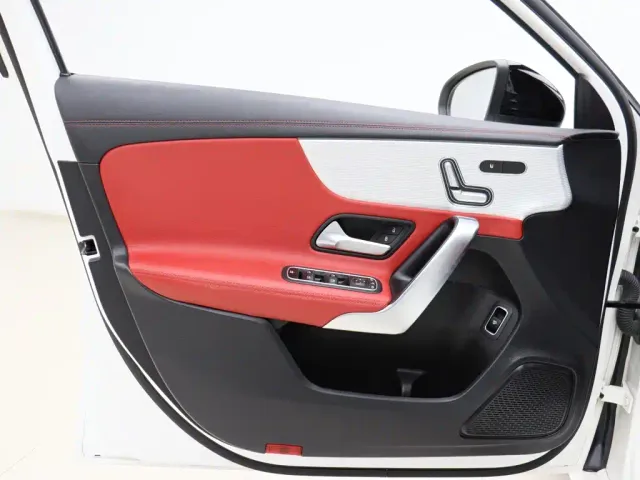 Mercedes-Benz A-Class AMG — Фото автомобиля 5