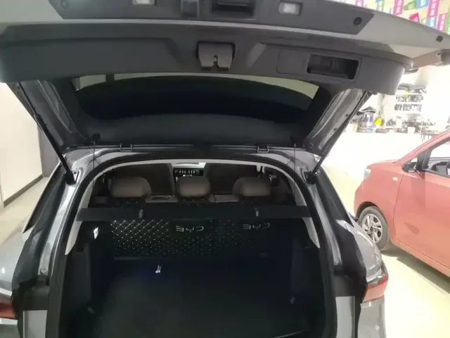 BYD Yuan PLUS — Фото автомобиля 18