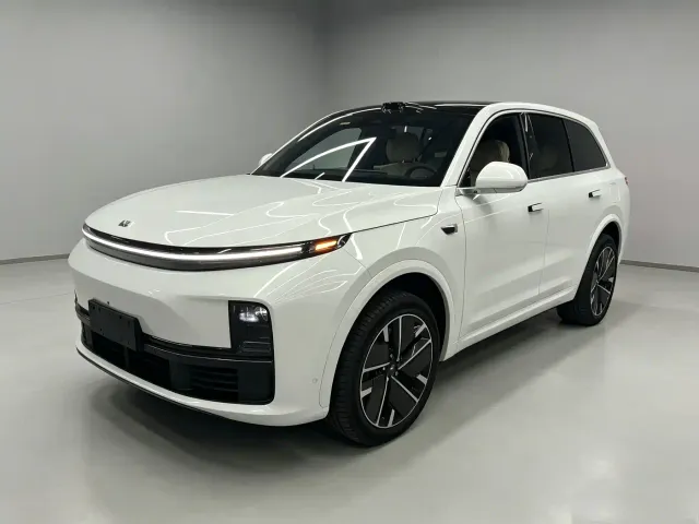 Фотография автомобиля — Li Auto L7