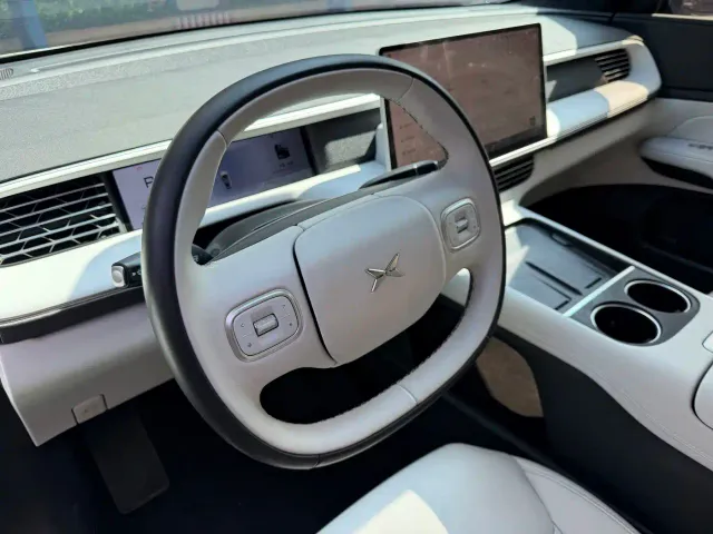 Xpeng G6 — Фото автомобиля 12