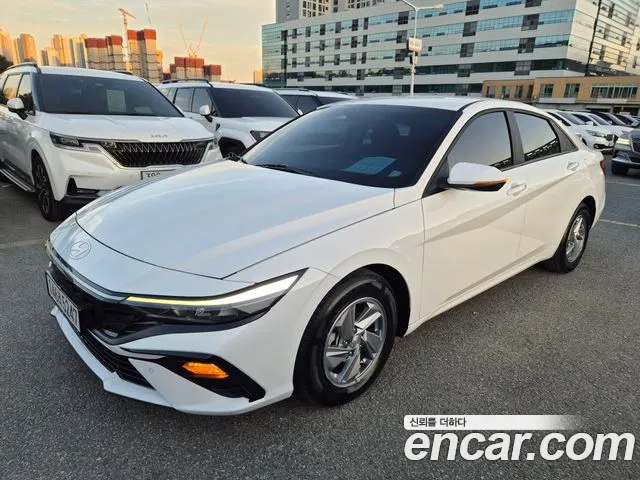 Hyundai AVANTE Новый Avante (CN7) 1.6 LPi (Для проката) — Фото автомобиля 2