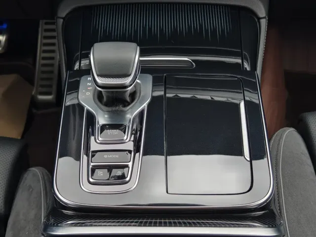 Hongqi Hongqi H9 2024 2.0T Qi Chang Private Fashion Edition — Фото автомобиля 13