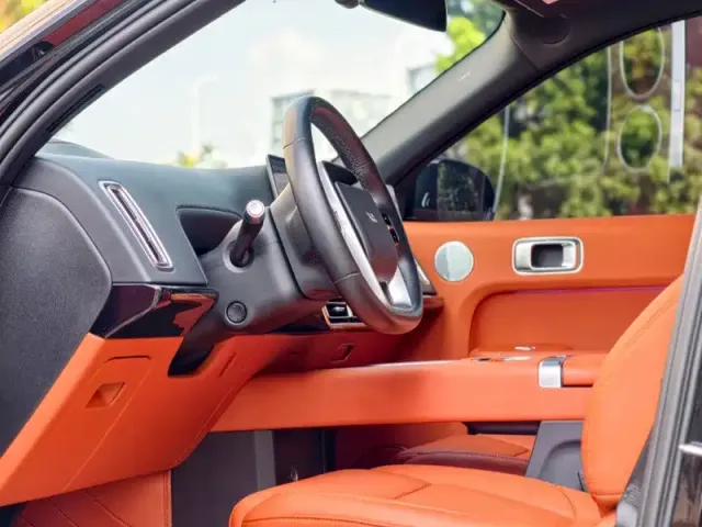 Li Auto L9 — Фото автомобиля 4