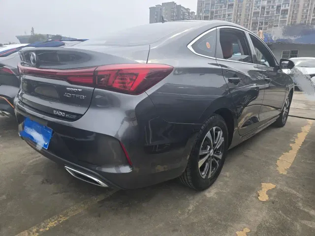 Changan Eado — Фото автомобиля 10