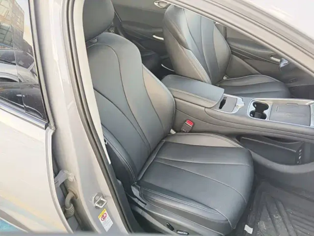 BYD Sealion 05 EV — Фото автомобиля 24