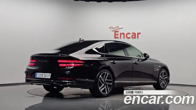 Genesis G80 RG3 — Фото автомобиля 2