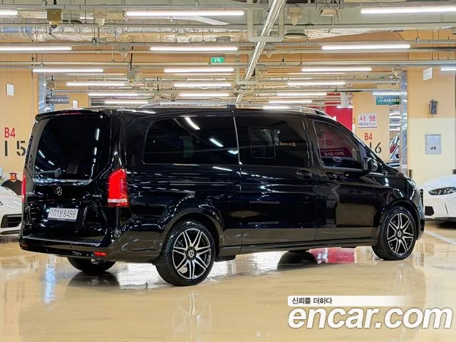 Mercedes-Benz V-Class — Фото автомобиля 2