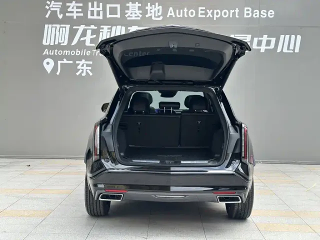Cadillac XT5 — Фото автомобиля 14