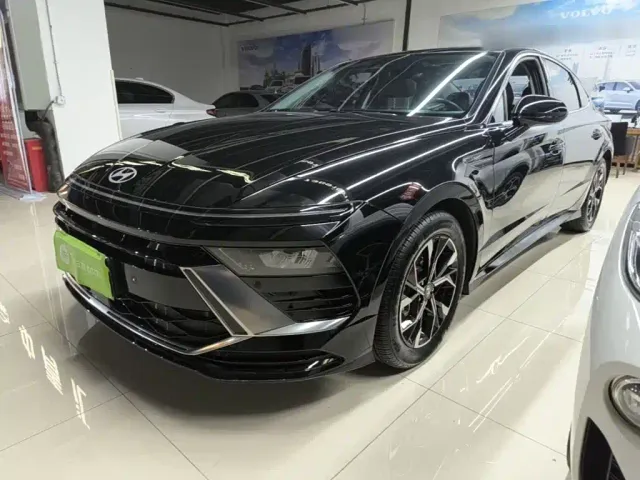 Фотография автомобиля — Hyundai Sonata