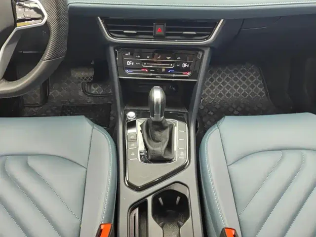 Volkswagen Tharu — Фото автомобиля 16