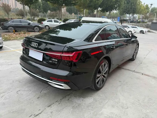 Audi A6L — Фото автомобиля 7