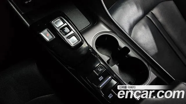 Hyundai Sonata Sonata (DN8) 2.0 LPG(Для проката) — Фото автомобиля 9