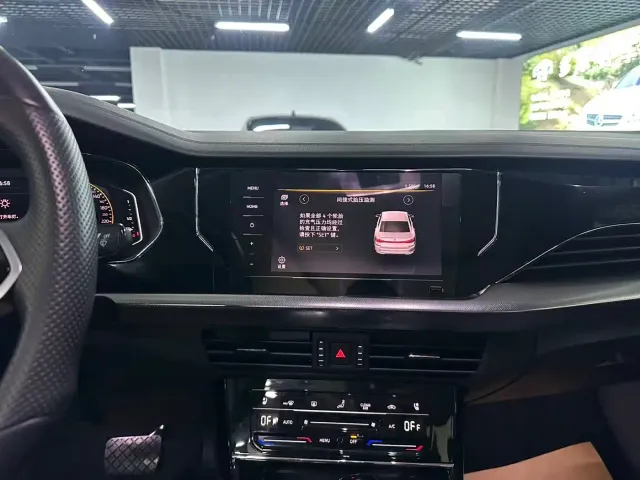 Volkswagen Passat — Фото автомобиля 11