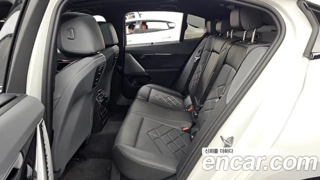 BMW 5-Series 5 серия (G60) 530i xDrive M Sport — Фото автомобиля 26