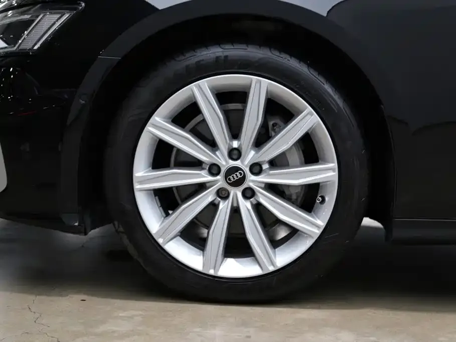 Audi Audi A6L 2023 45 TFSI Premium Selection Dynamic — Фото автомобиля 27