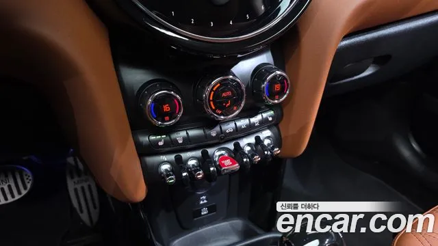 Mini Cooper — Фото автомобиля 16