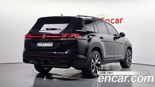 Volkswagen Atlas — Фото автомобиля 2