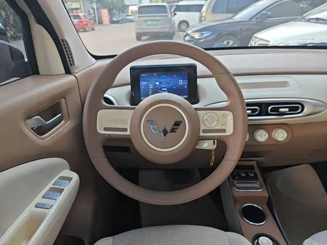 Wuling Hongguang Mini EV — Фото автомобиля 10