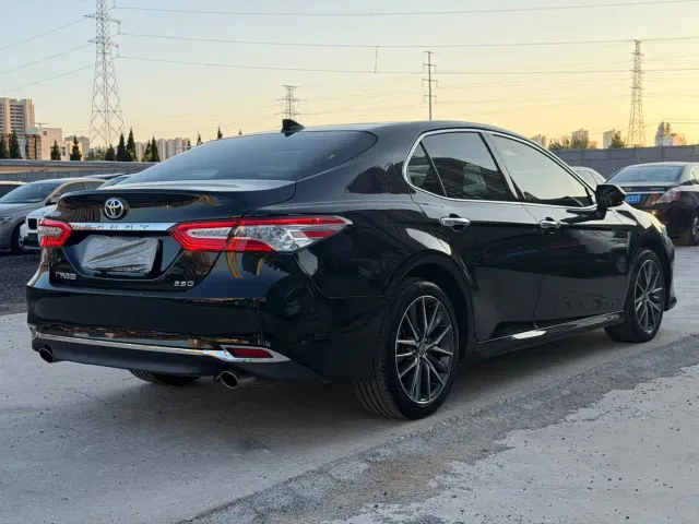 Toyota Camry — Фото автомобиля 5