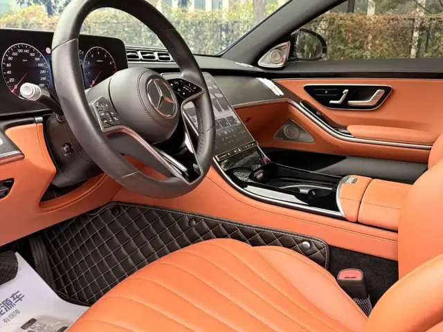 Mercedes-Benz S-Class — Фото автомобиля 16
