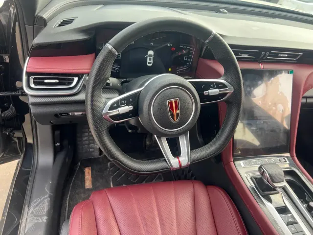 Hongqi Hongqi H5 2025 1.5T DCT Mystic Shadow — Фото автомобиля 7